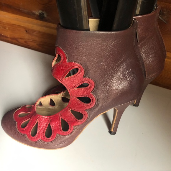 Fly London Shoes - Picture 2 of 12